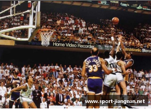 NBA神奇进球大集锦：无惊不奇，不常见的点球瞬间盘点